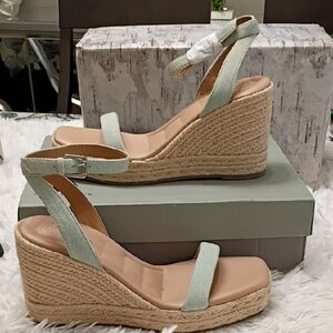 New Adam Tucker Green Espadrille Wedges 9.5M